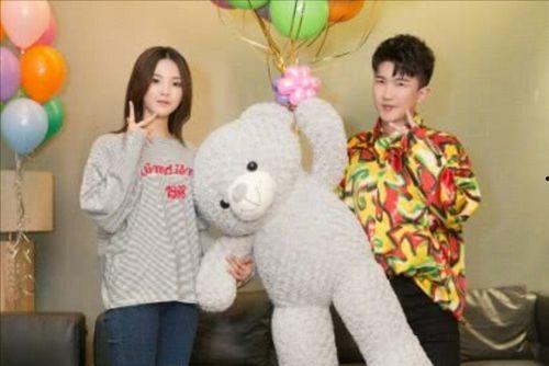 娱乐吃瓜背景图片大全集